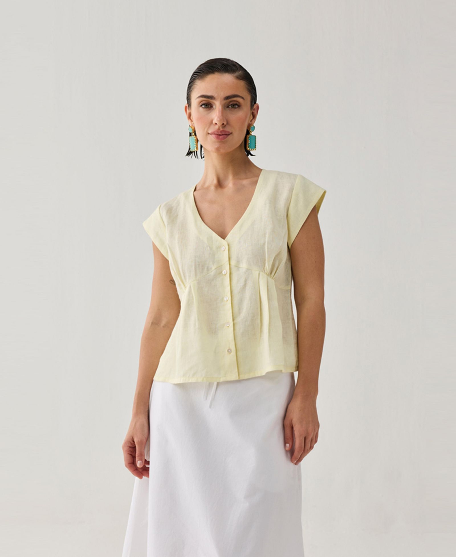 Reistor Women's The Deep V Neck Top in Butter Lemon