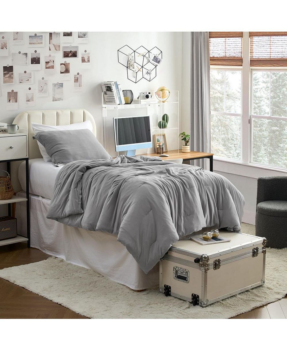 Coma Inducer Chillin Panda Oversized Comforter Set