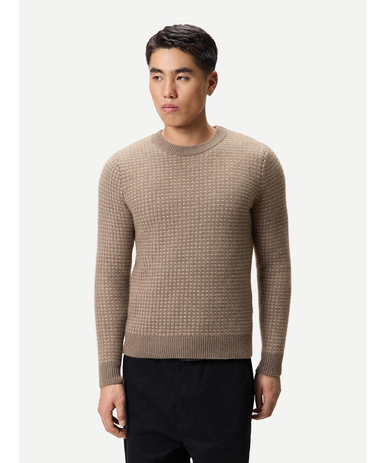 Gobi Cashmere Men's Silk Turtle-Neck Sweater