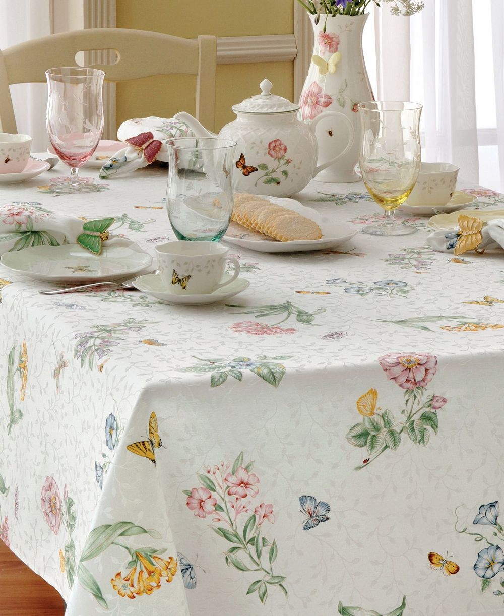 Скатерть Lenox Butterfly Meadow Oblong 60" x 84"