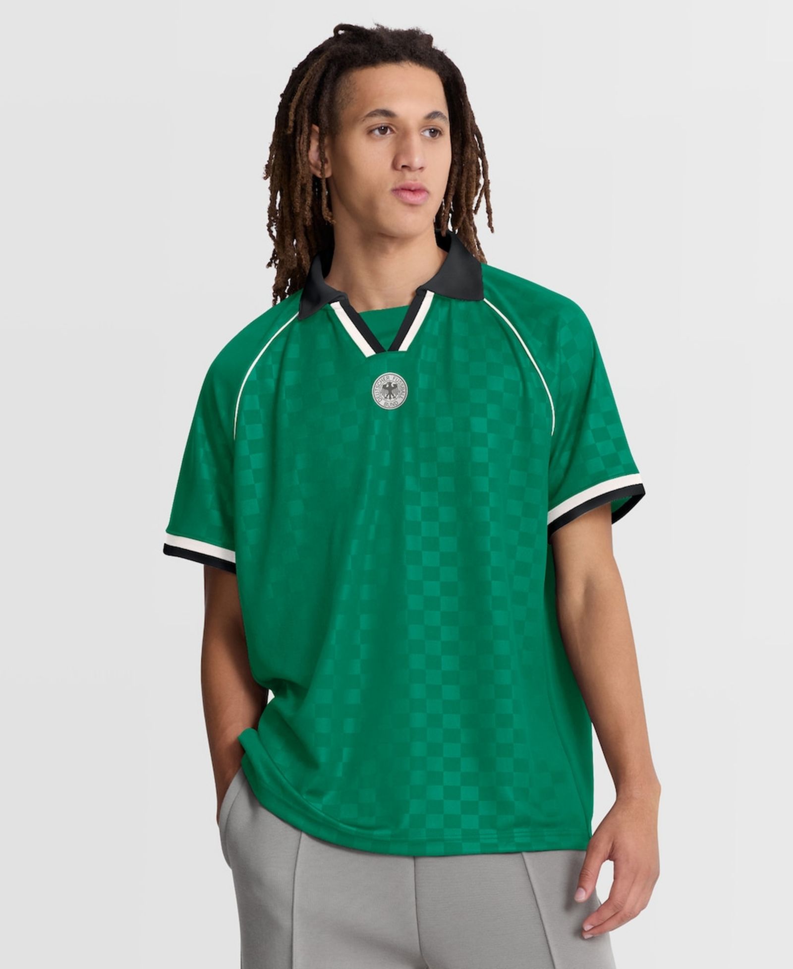 Мужская джерси Fanatics Green Germany National Team Retro Raglan V-Neck Fashion