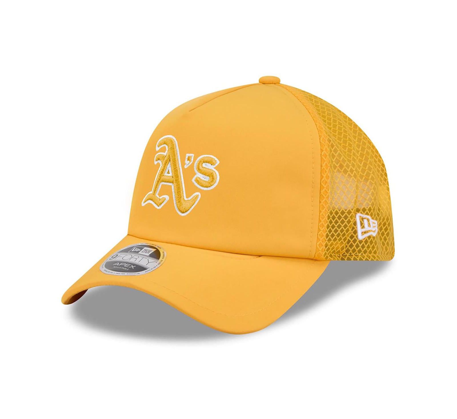 New Era Men's Gold Athletics 2026 Batting Practice Apex 9FORTY Adjustable Trucker Hat