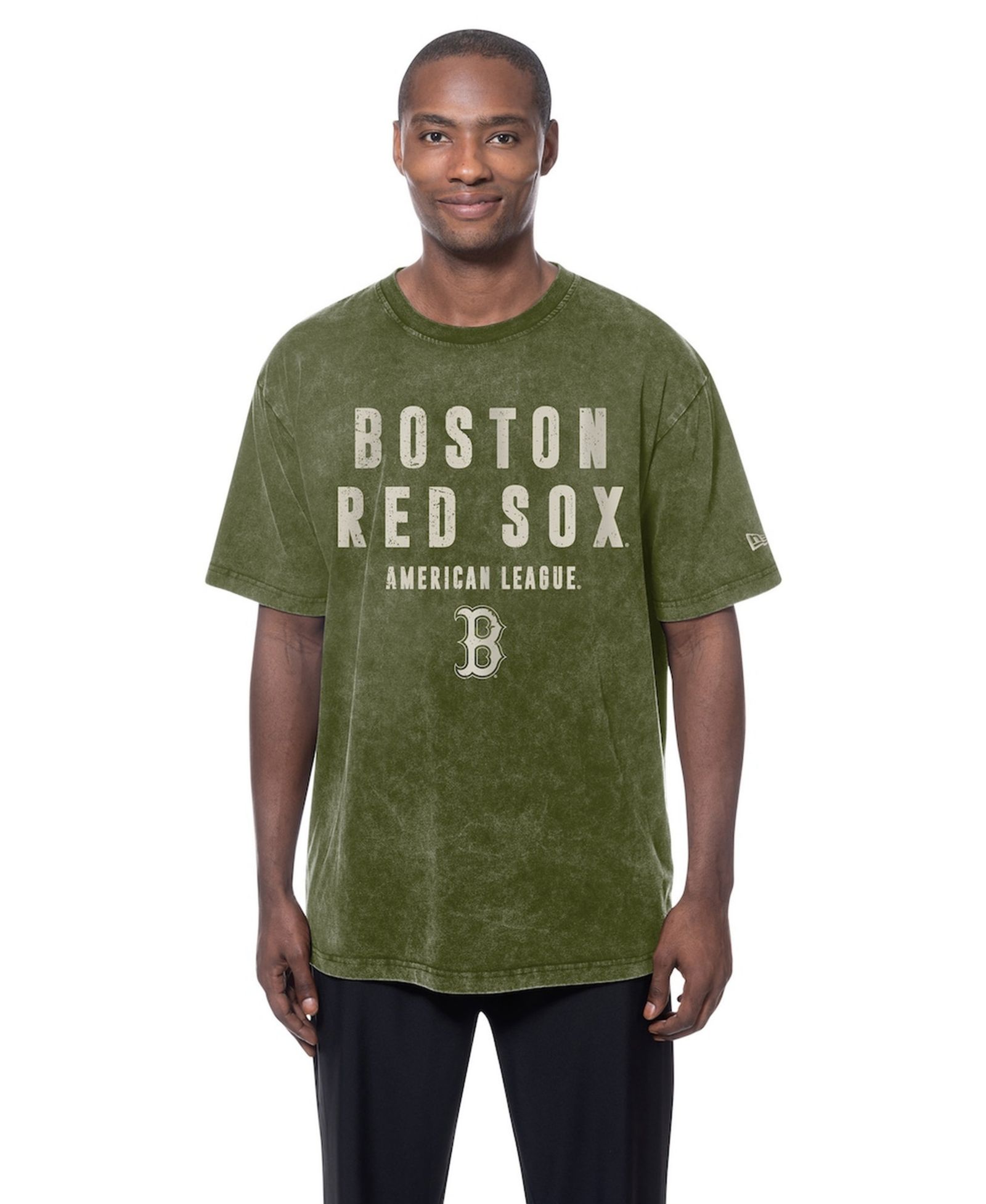 New Era Мужская оливковая футболка Boston Red Sox 2026 Armed Forces Day