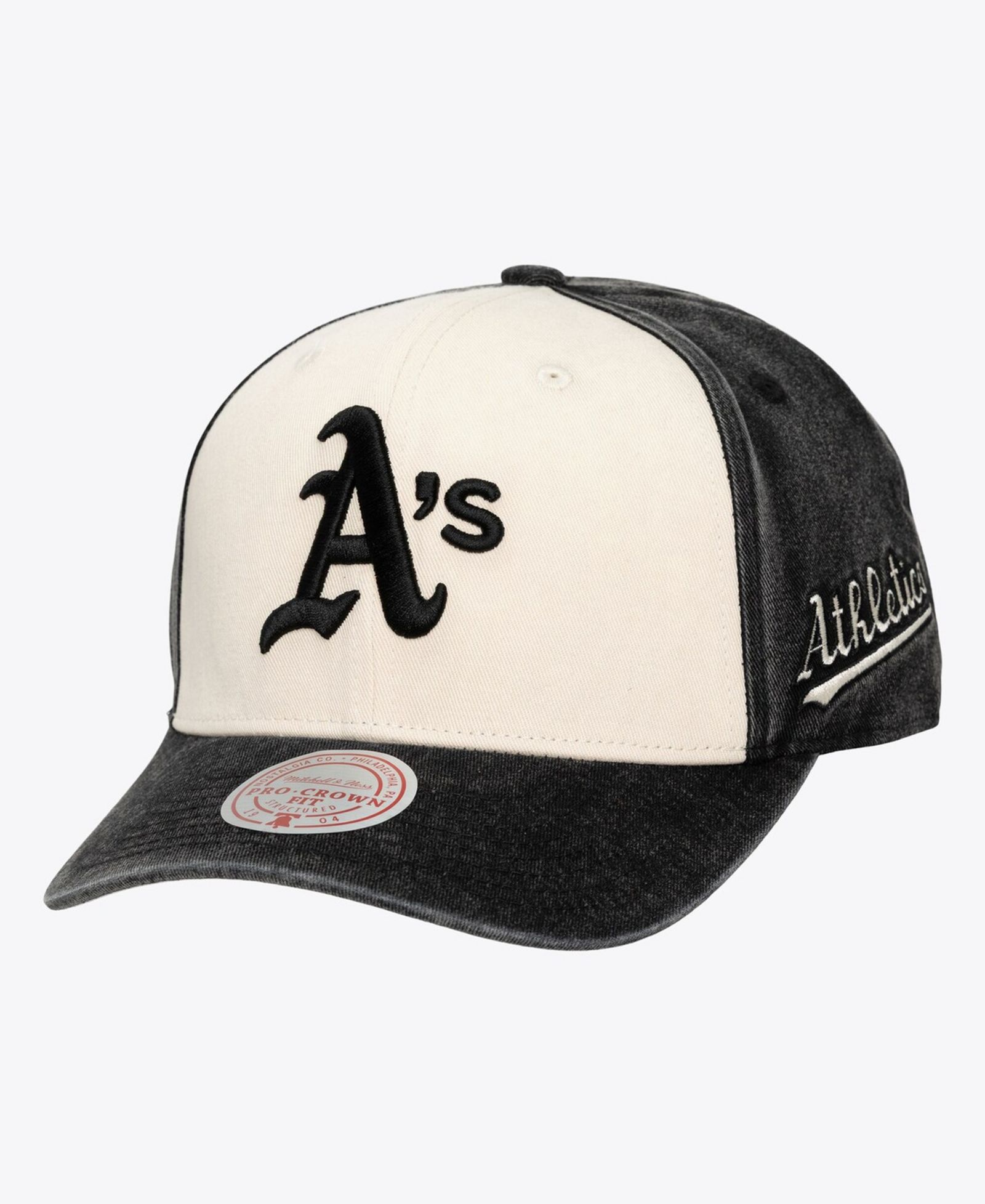 Mitchell & Ness Мужская и Женская белая/черная бейсболка Pro Crown Snapback