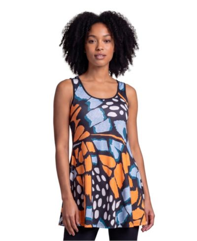 24seven Comfort Apparel Petite Essential Butterfly Print Scoop Neck Top