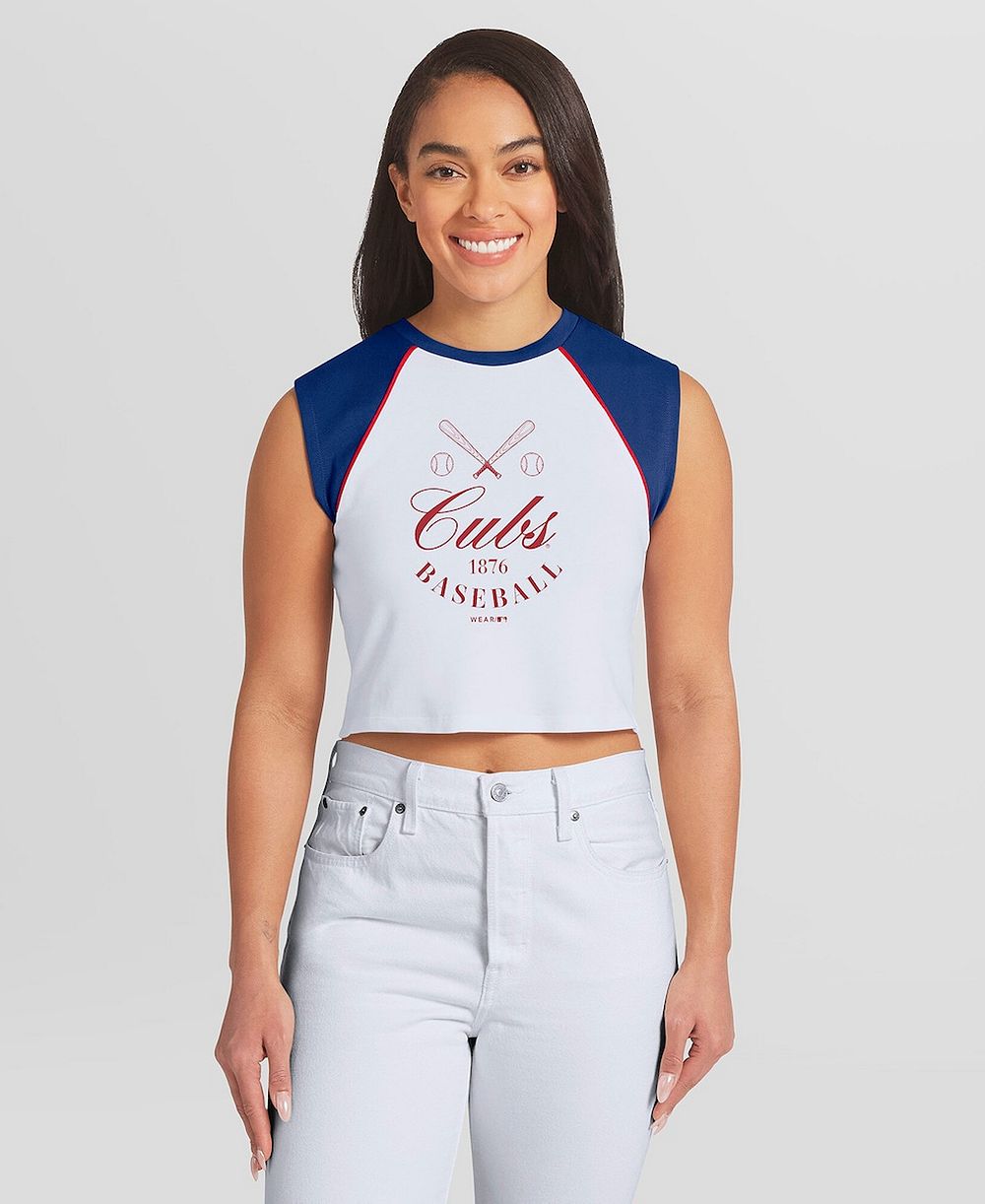Женский кроп-топ WEAR by Erin Andrews White Chicago Cubs Cooperstown Cropped Raglan Tank Top
