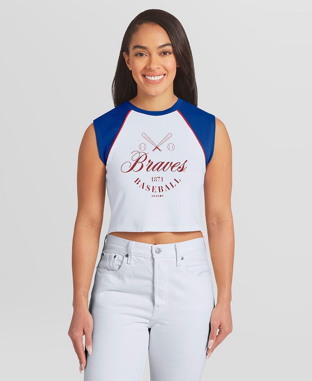 Женский укороченный майка-топ WEAR by Erin Andrews Atlanta Braves, белый
