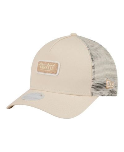 New Era Women's Light Beige New York Yankees Tonal Patch 9FORTY M-Crown A-Frame Trucker Adjustable Hat