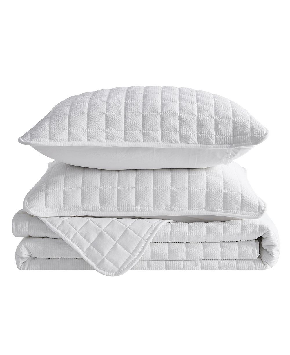 Linery and Co. Seersucker Quilt Set With Shams