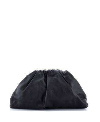 Б/у кожаная сумка Bottega Veneta The Pouch