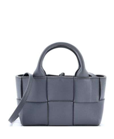 Сумка-тоут Bottega Veneta Candy Arco из кожи Intrecciato Maxi