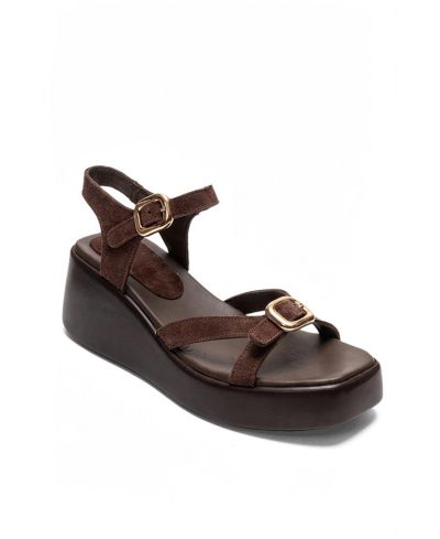 Forever & Always Shoes Women's Kalia Leather Wedge Sandal