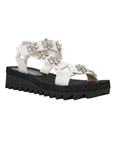 Сандалии Wild Pair Kudose Sporty Embellished