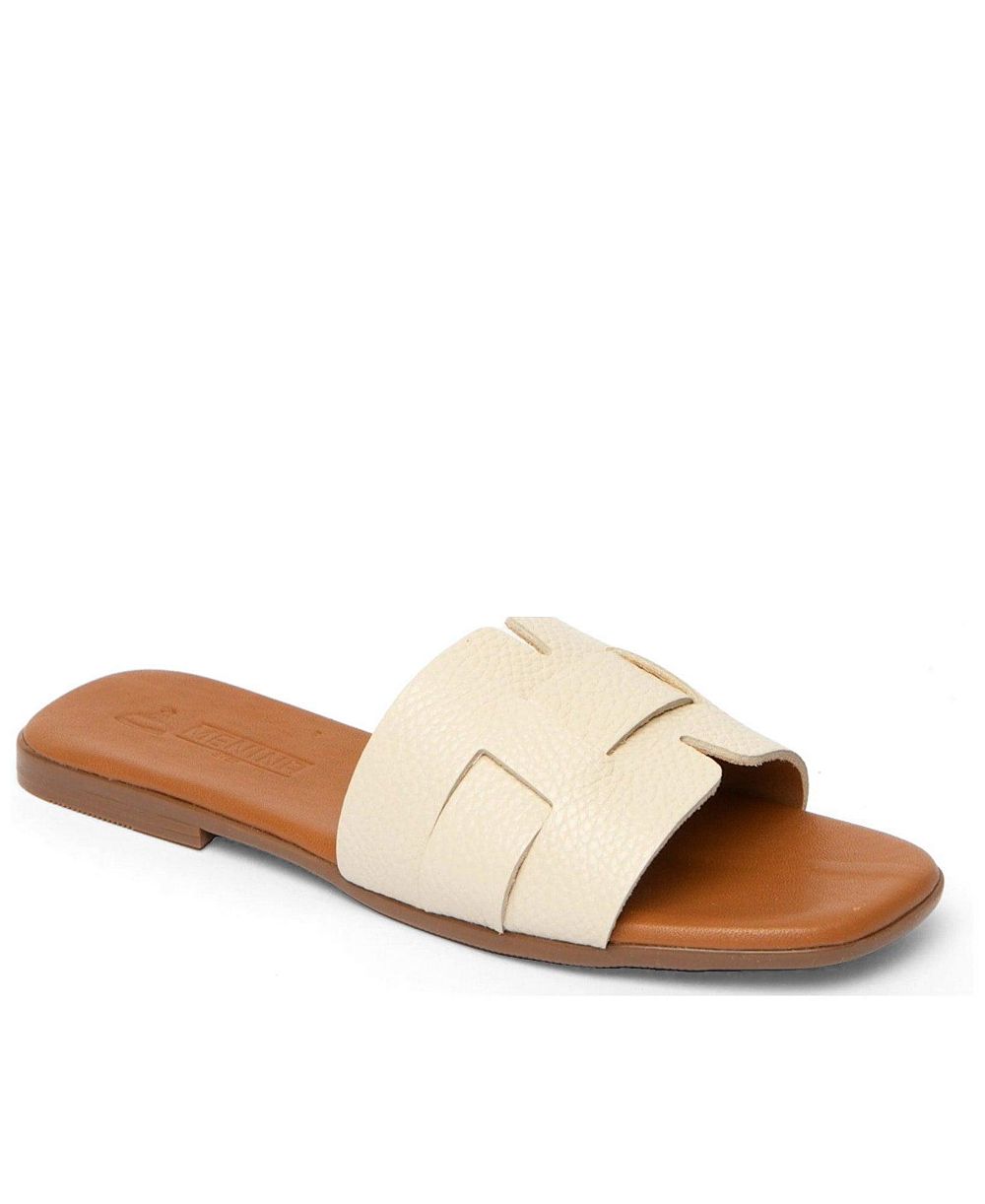 Menina Step Women's Lucila Flat Sandal