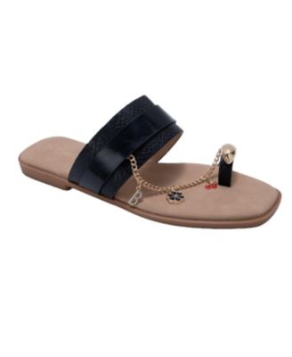 Женские босоножки bebe Thong Sandals с деталью из цепи