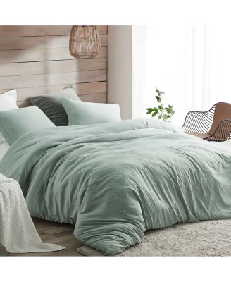 Light/Pastel Green