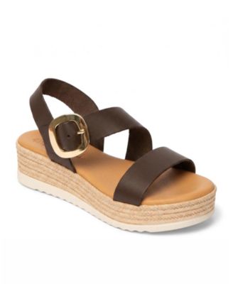 Menina Step Women's Liena Flat Sandal
