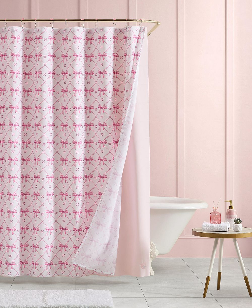 Штора для душа Betsey Johnson с принтом Festive Bow 72" x 72"