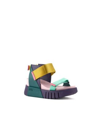 Summer hues