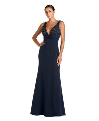 Вечернее платье Mac Duggal Women's Crepe Sleeveless Beaded V Neck Gown With Bow