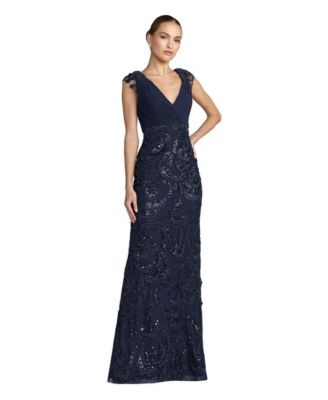 Вечернее платье Mac Duggal с цветочным бисерным декором и V-образным вырезом