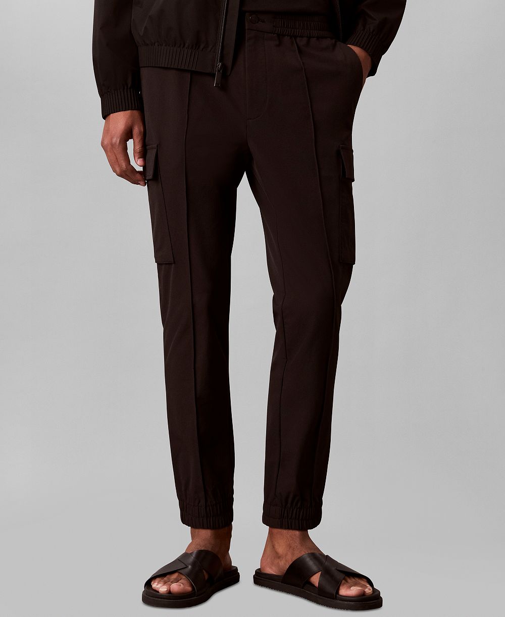 Calvin Klein Men's Tech Dobby Slim-Fit Cargo Pants