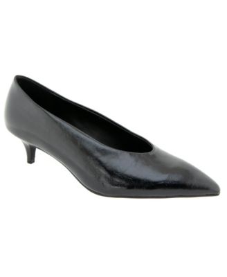 BCBG Women's Pacsin High Vamp Pump