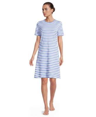 Clear blue sky even stripe
