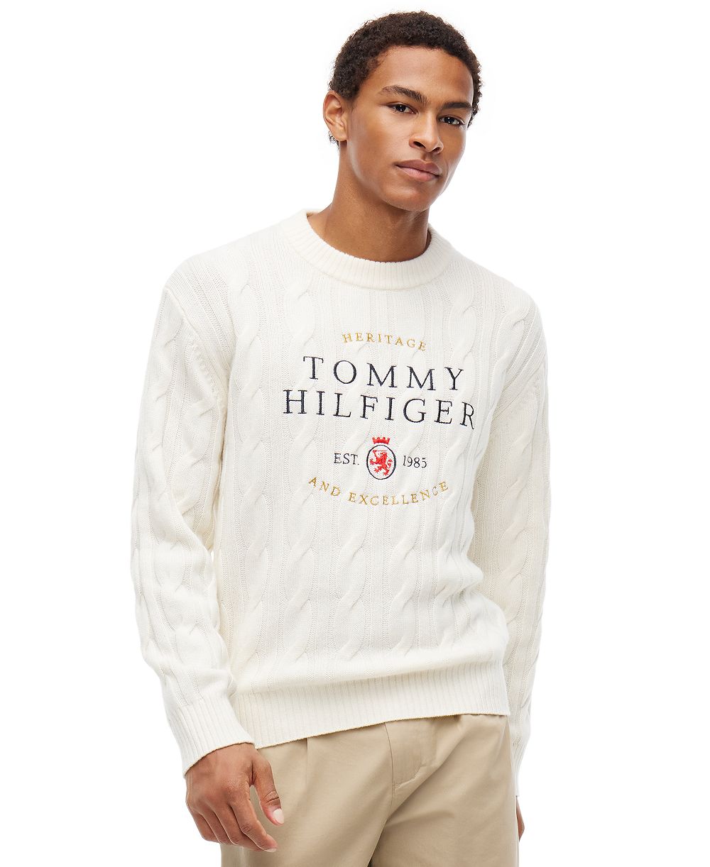 Tommy Hilfiger мужской свитер с круглым вырезом и графическим принтом в технике кабельной вязки