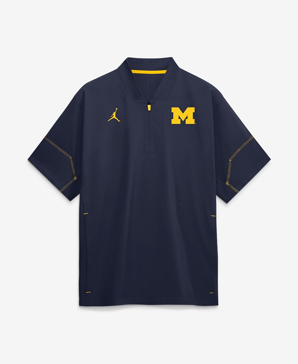 Jordan Мужская рубашка Michigan Wolverines 2026 Sideline Short Sleeve Quarter-Zip Coach