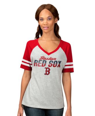 Женская серая футболка G-III 4Her by Carl Banks Boston Red Sox Goal Line Raglan V-Neck
