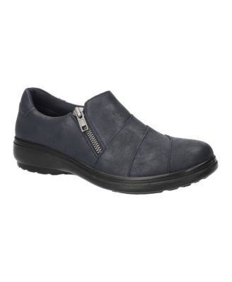 Easy Street Women's Keekay Round Toe Flats