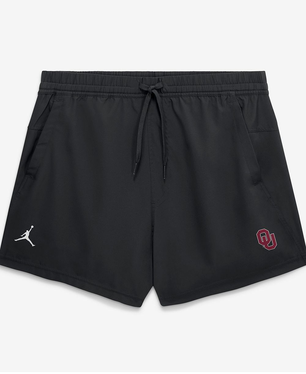 Jordan Men's Black Oklahoma Sooners Primary Logo Form Shorts