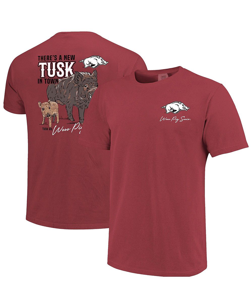 Футболка Image One Cardinal Arkansas Razorbacks New Tusk in Town Hyper Local Comfort Colors для мужчин и женщин
