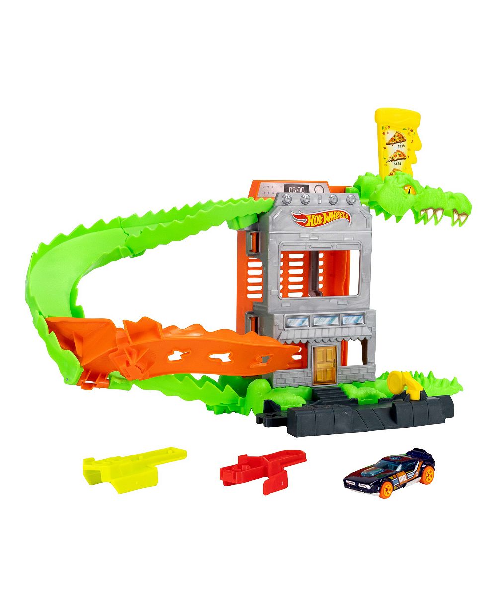 Игровой набор Hot Wheels 1:64 Scale City Croc Pizza Attack