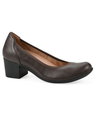 Cliffs by White Mountain Women's Tripton Slip-On Pumps