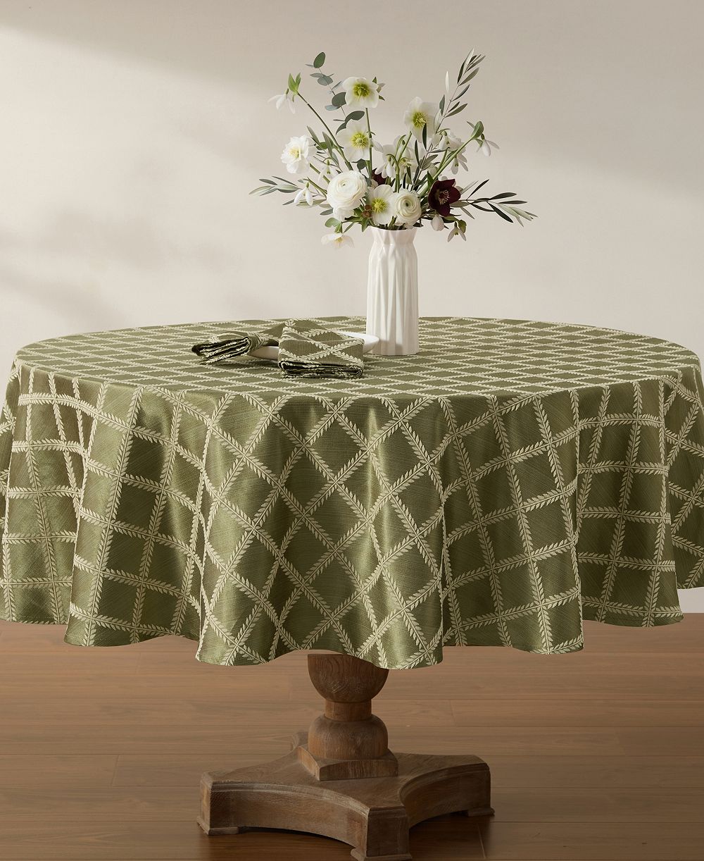 Круглая скатерть Lenox Laurel Leaf, 70" x 70"