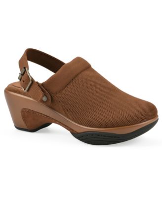 White Mountain Women's Viable Buckle Clogs