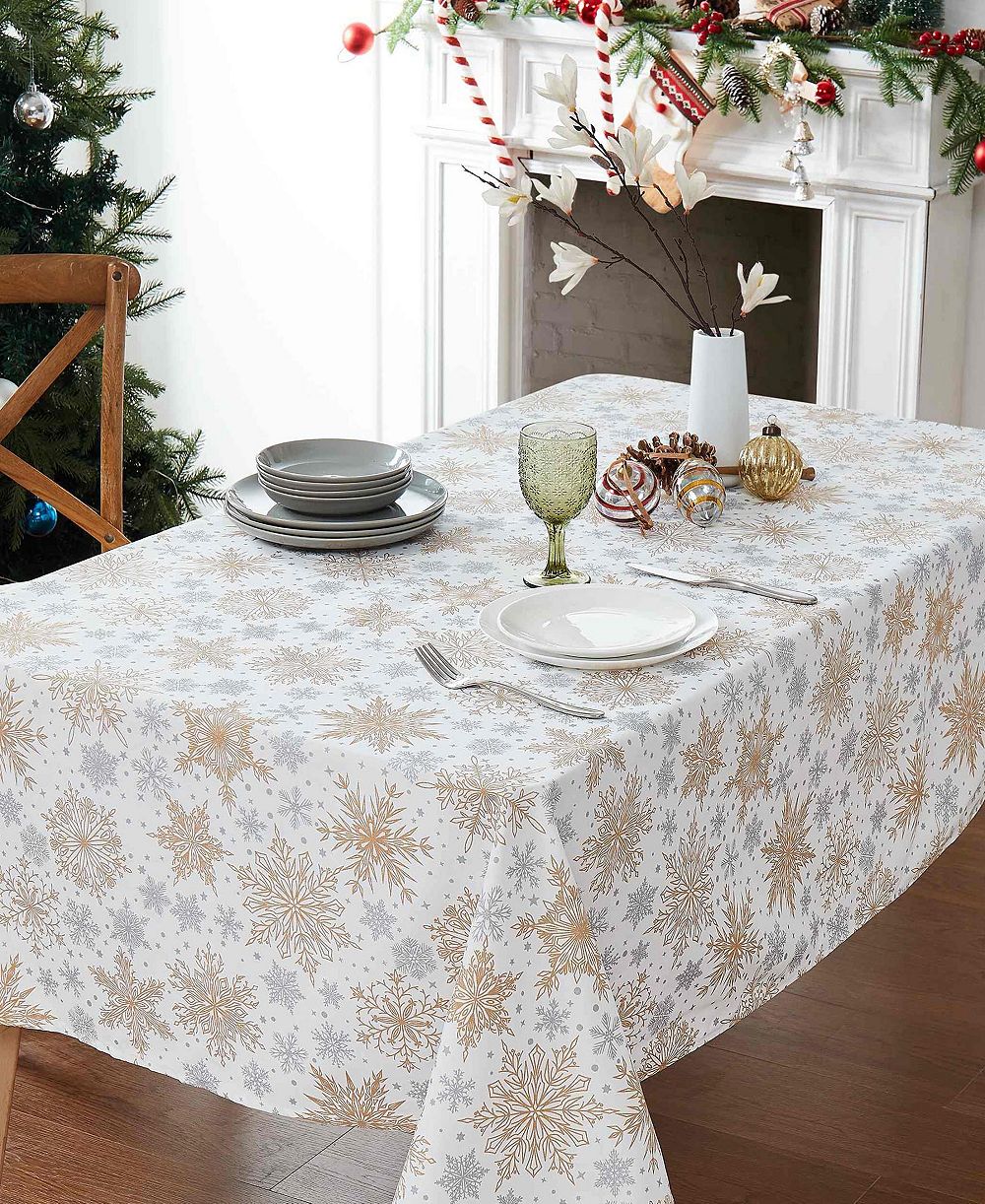 Прямоугольная скатерть Avanti Snowflakes 60" x 102"
