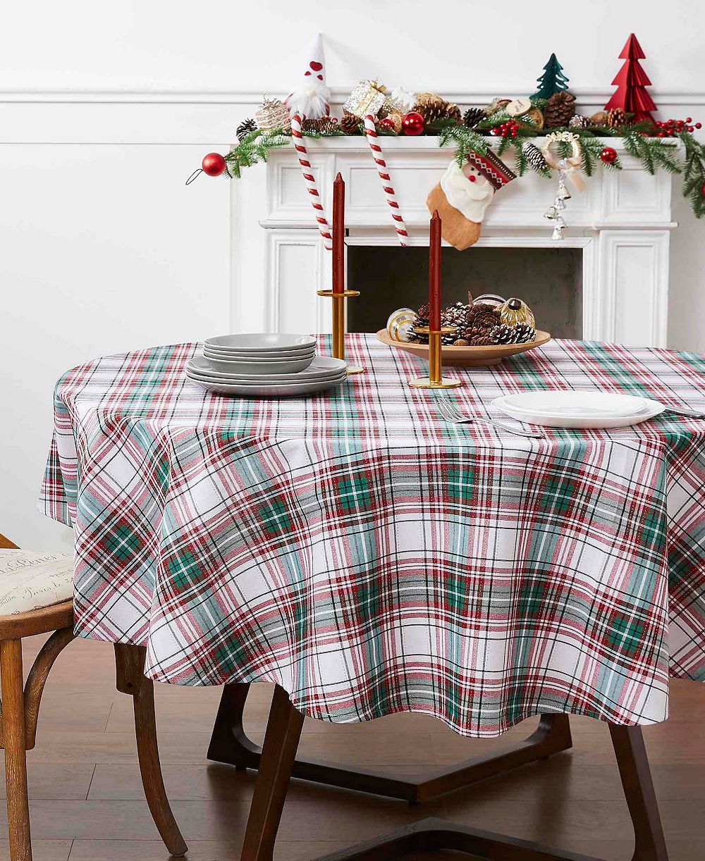 Скатерть Avanti Holiday Plaid Round 70" x 70"