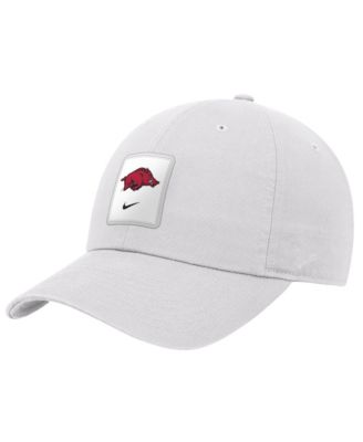 Nike Мужская регулируемая кепка White Arkansas Razorbacks 2026 On-Field Club