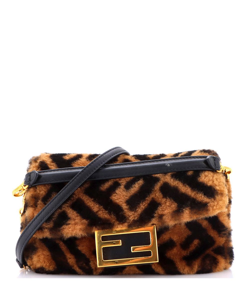 Мини-сумка Fendi Baguette NM Zucca Shearling (б/у)