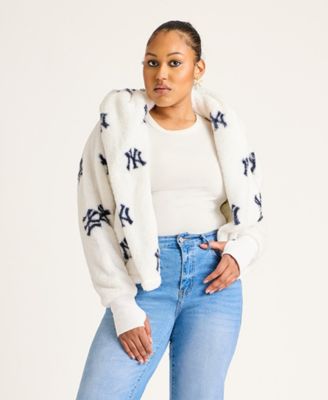 Женская укороченная куртка Sherpa Jacket с логотипом New York Yankees от Jill Martin Licensing LLC