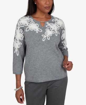 Топ Alfred Dunner Petite Keyhole Floral-Embroidery 3/4-Sleeve Pullover