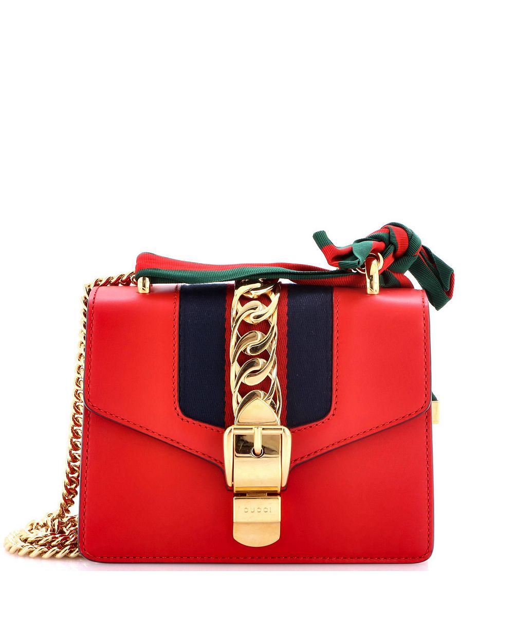 Б/у мини-сумка Gucci Mini Sylvie Chain на плечо из кожи