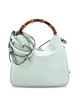 Б/у сумка через плечо Gucci Medium Diana из кожи с бамбуковой ручкой