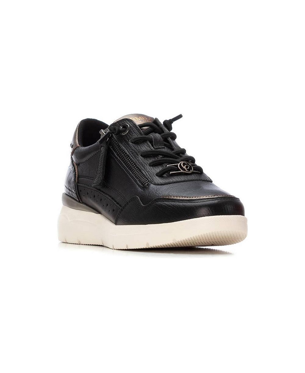 XTI женские повседневные кроссовки из кожи, коллекция Carmela, модель Slip On