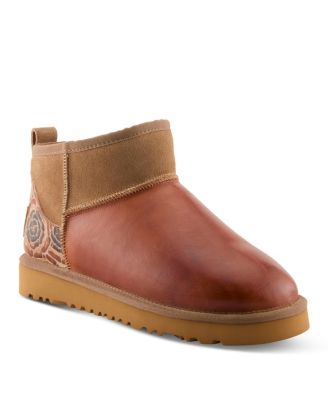 L'Artiste Women's Spring Step Brandai-Gloss Ankle Boot with Durable Leather