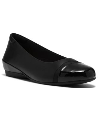 Clarks женские туфли-лодочки Cathrynn Dusk с круглым носком и клином