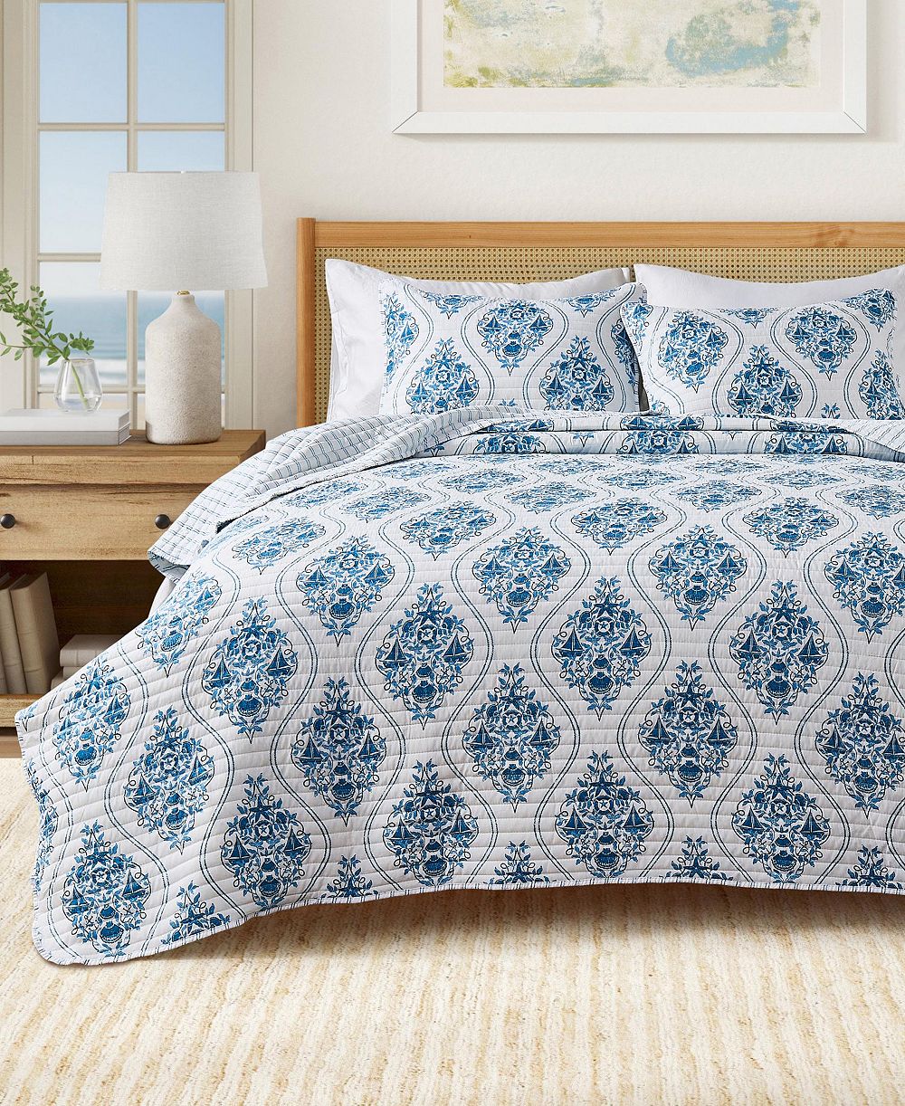 Linery & Co Reversible Nautical Quilt Set